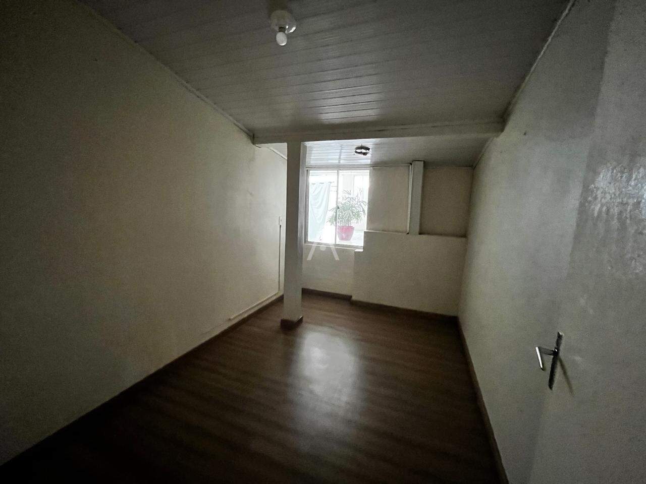 Casa Residencial para à venda no Bairro UNIVERSITARIO em CASCAVEL: 