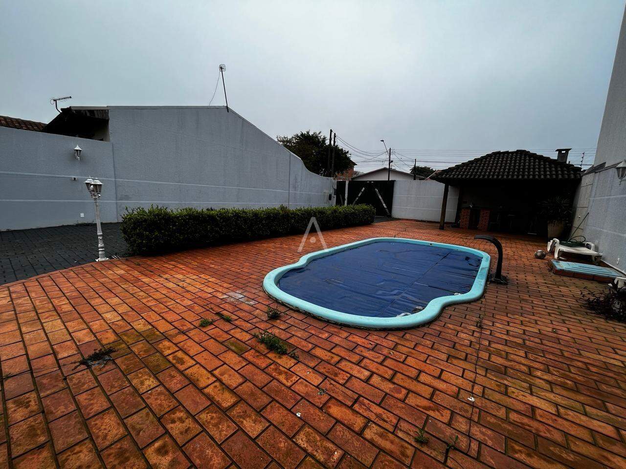 Casa Residencial para à venda no Bairro UNIVERSITARIO em CASCAVEL: 