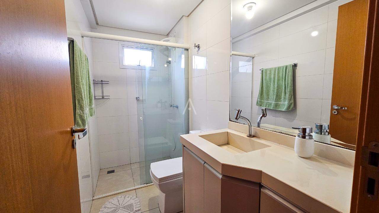 Apartamento para à venda no Bairro CANADA em CASCAVEL: 
