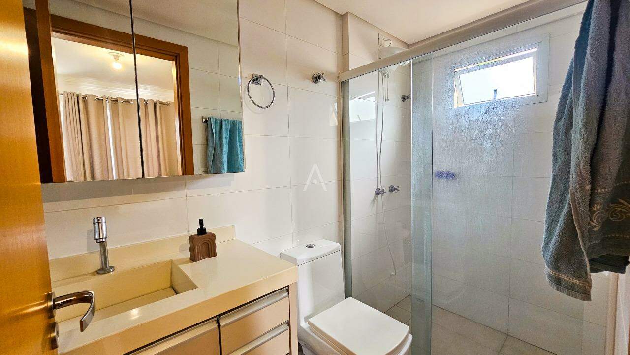 Apartamento para à venda no Bairro CANADA em CASCAVEL: 