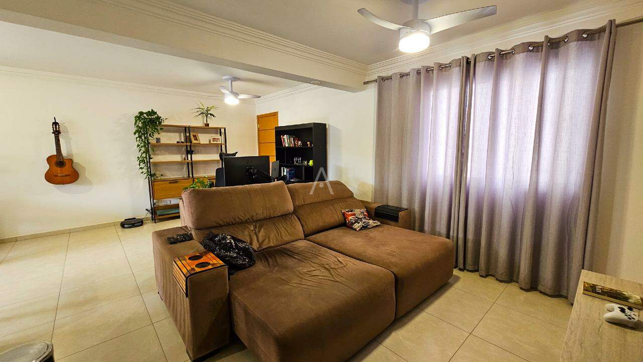 Apartamento para à venda no Bairro CANADA em CASCAVEL: 
