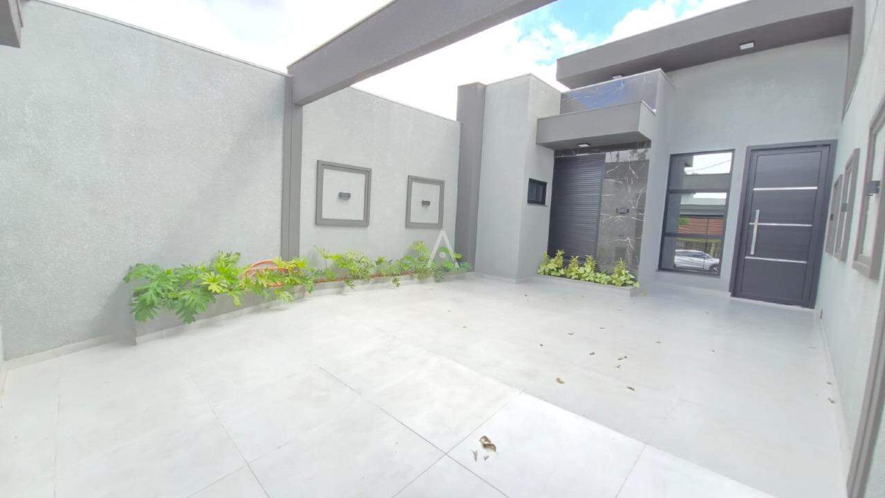 Casa Residencial para à venda no Bairro Jardim Parizotto em TOLEDO: 