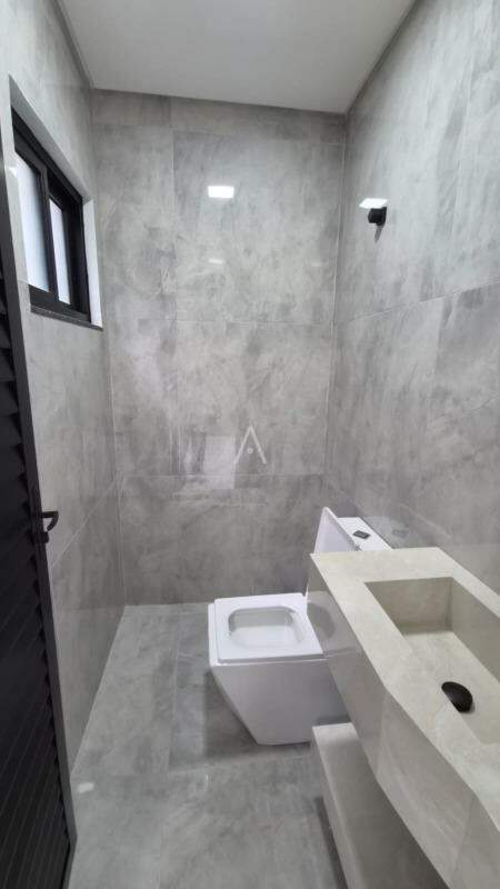 Casa Residencial para à venda no Bairro Jardim Parizotto em TOLEDO: