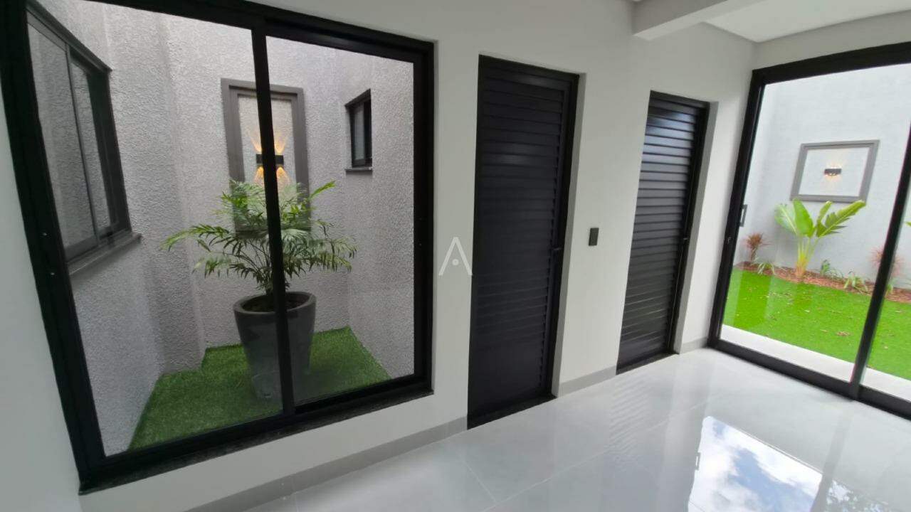 Casa Residencial para à venda no Bairro Jardim Parizotto em TOLEDO: