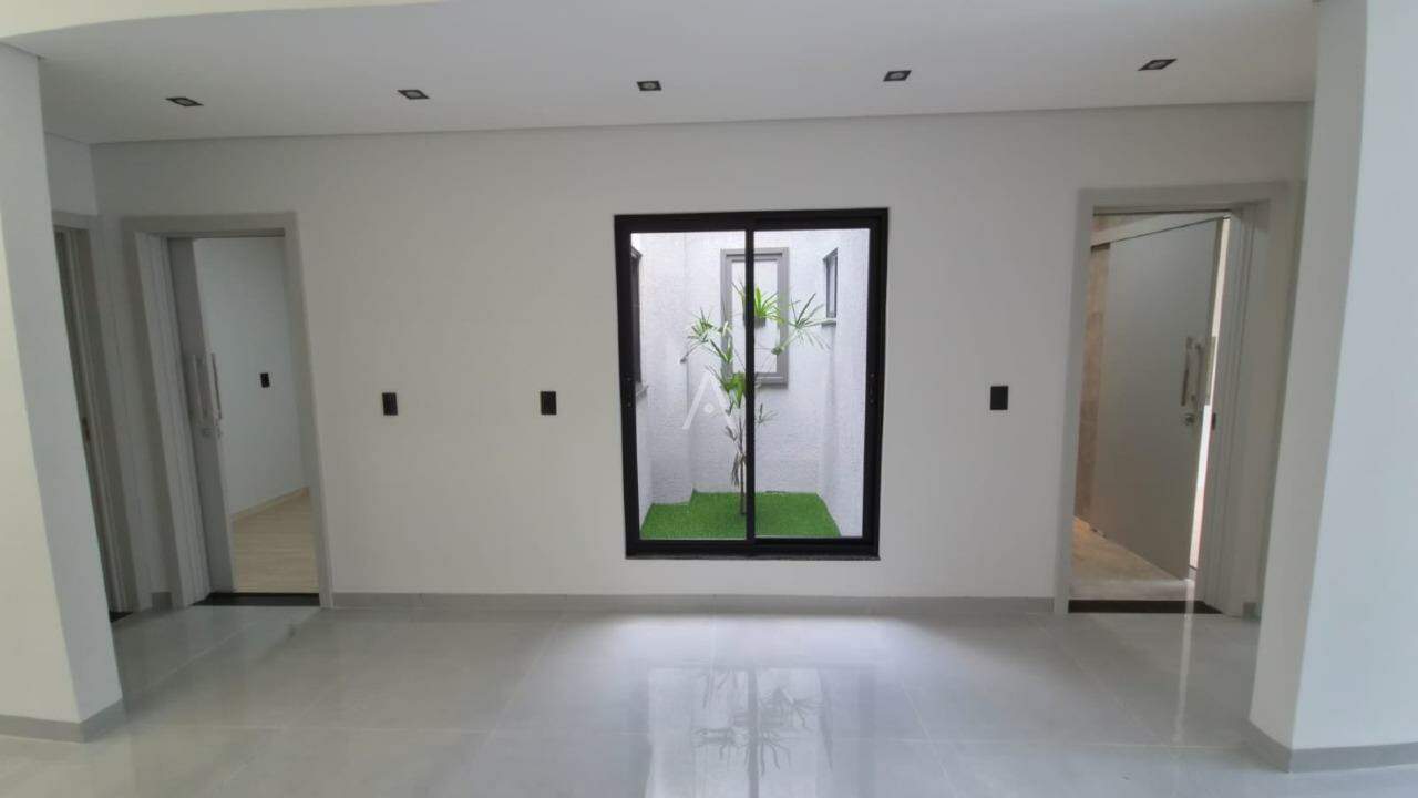 Casa Residencial para à venda no Bairro Jardim Parizotto em TOLEDO: