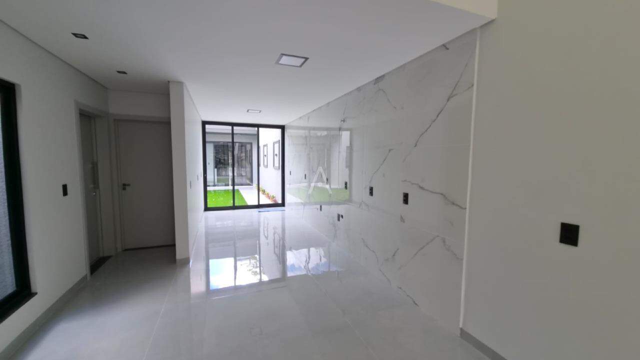 Casa Residencial para à venda no Bairro Jardim Parizotto em TOLEDO:
