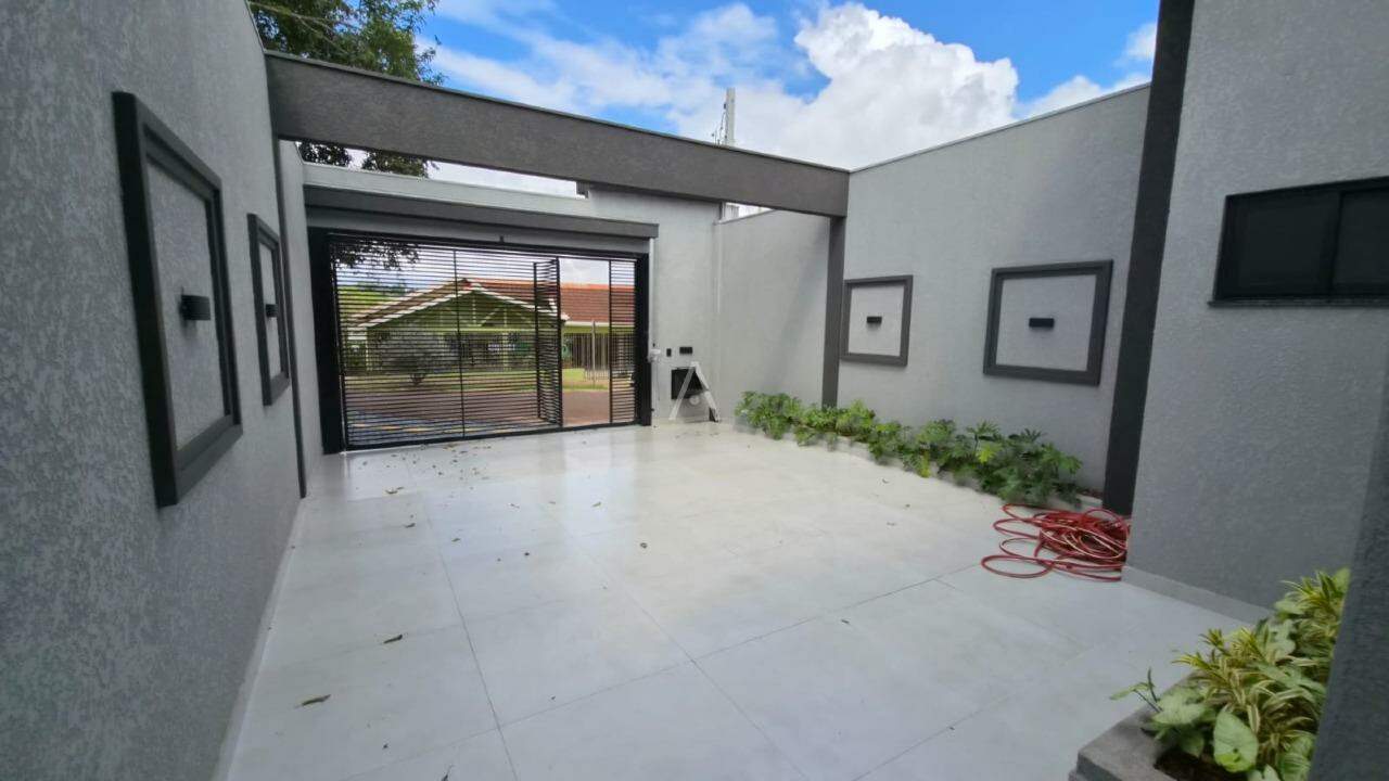 Casa Residencial para à venda no Bairro Jardim Parizotto em TOLEDO: