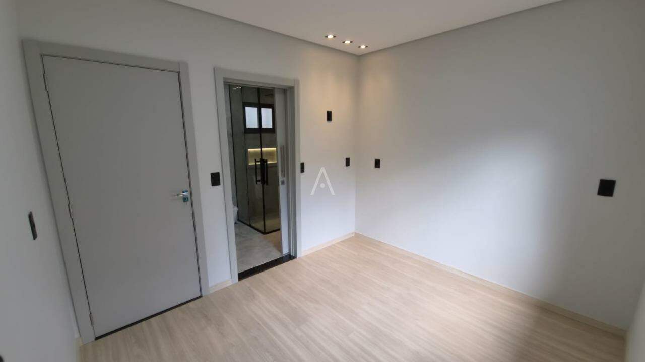 Casa Residencial para à venda no Bairro Jardim Parizotto em TOLEDO: