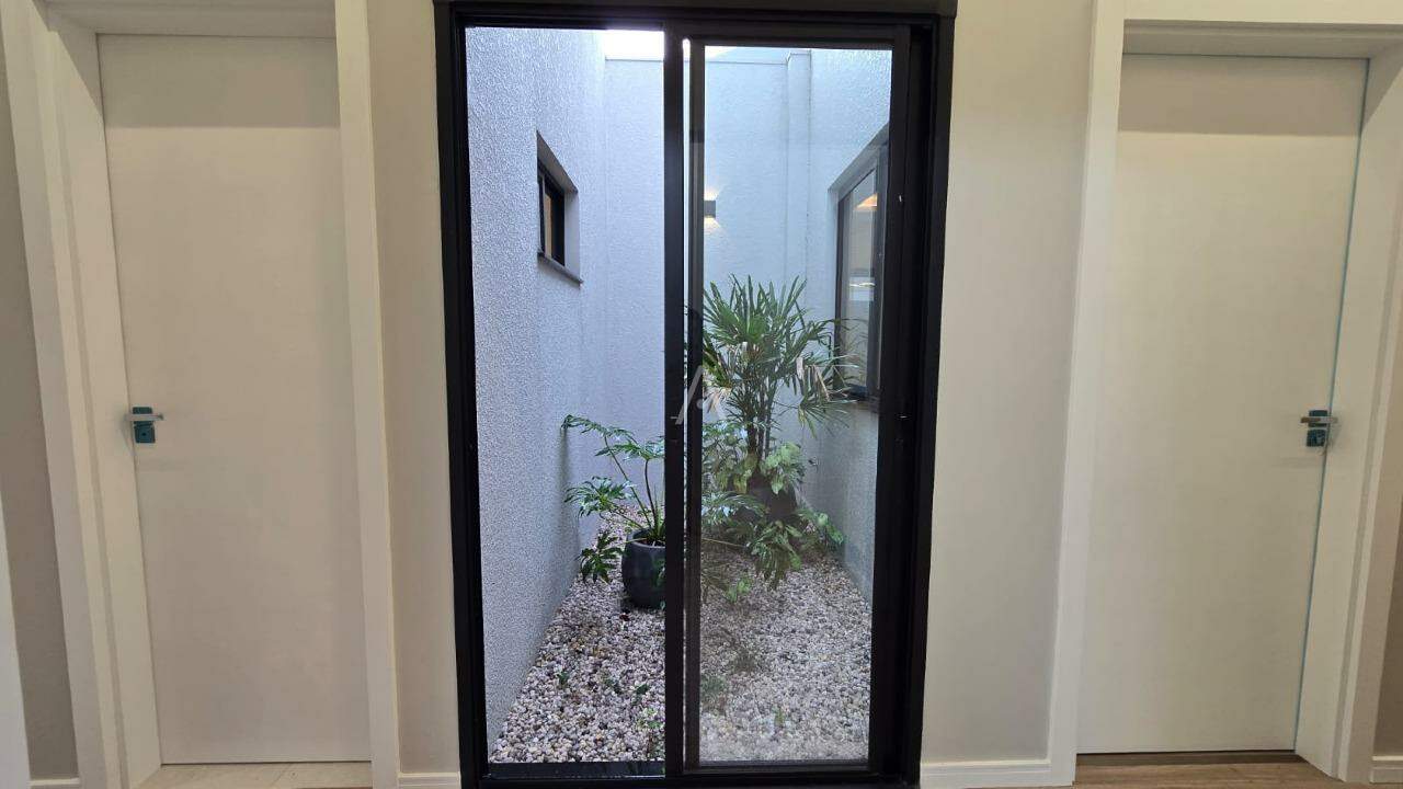 Casa Residencial para à venda no Bairro JARDIM GISELA em TOLEDO: