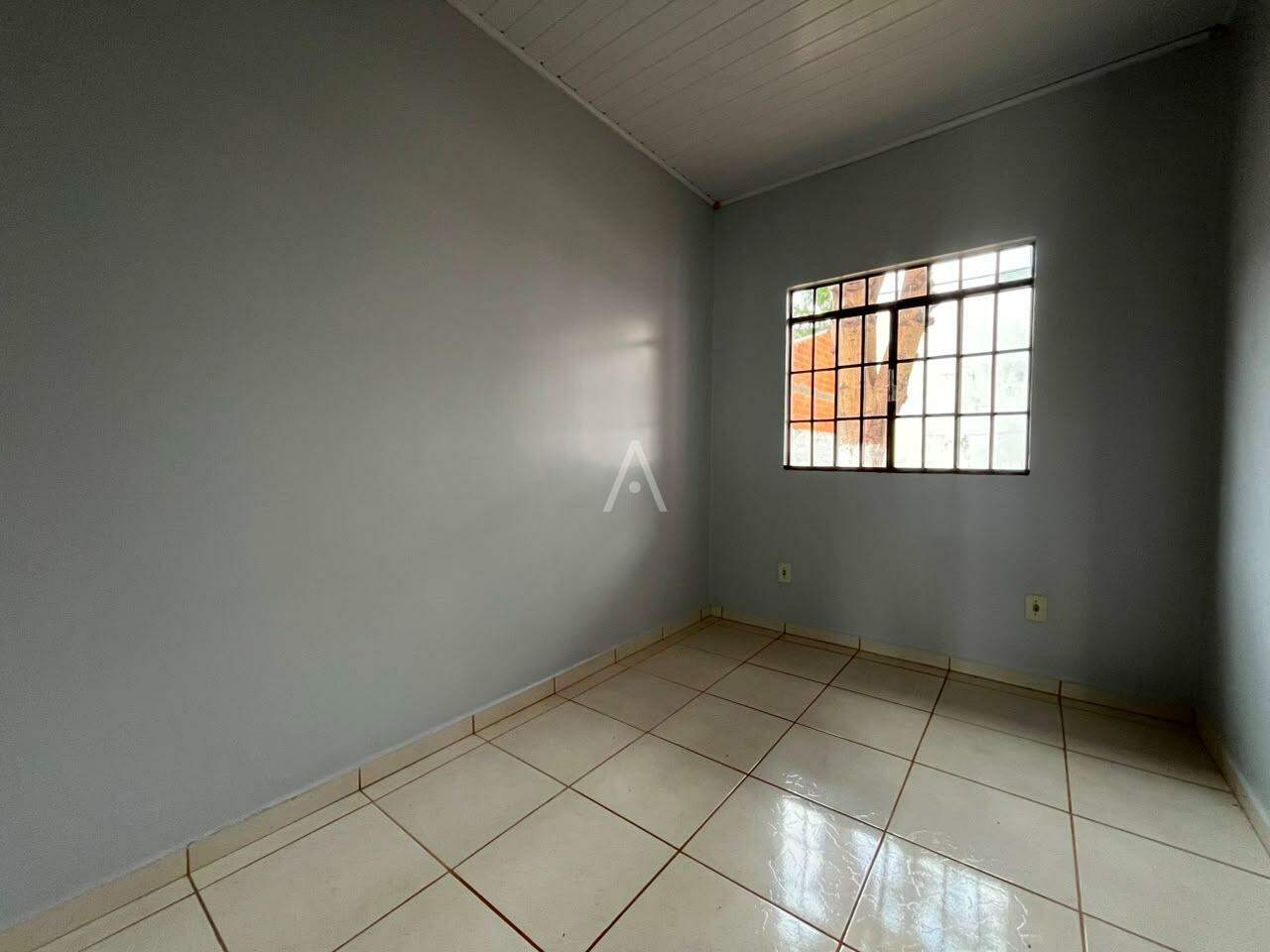 Casa Residencial para para aluguel no Bairro JARDIM COOPAGRO em TOLEDO: Dormitório 1