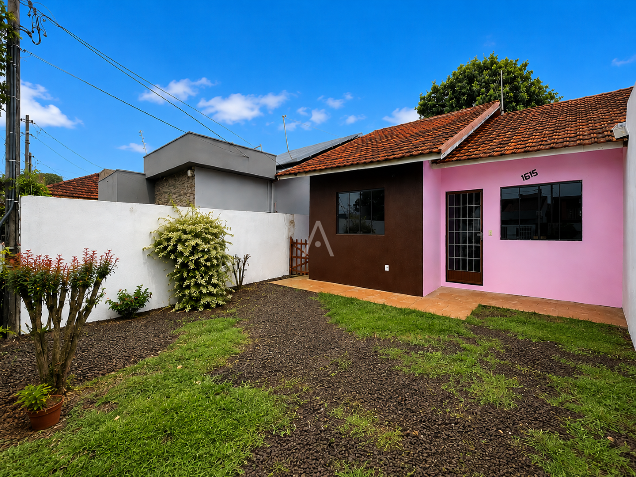 Casa Residencial para para aluguel no Bairro JARDIM COOPAGRO em TOLEDO: 