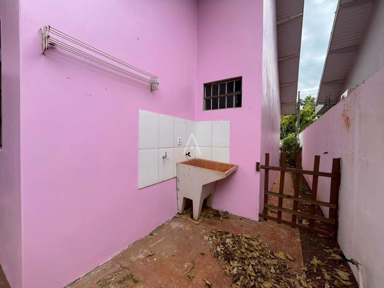 Casa Residencial para para aluguel no Bairro JARDIM COOPAGRO em TOLEDO: