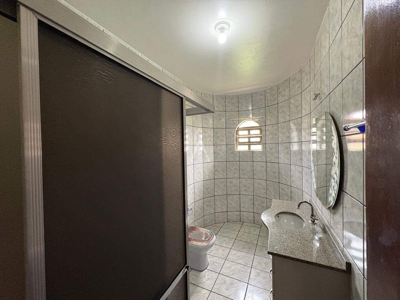 Casa Residencial para para aluguel no Bairro SANTA CRUZ em CASCAVEL: