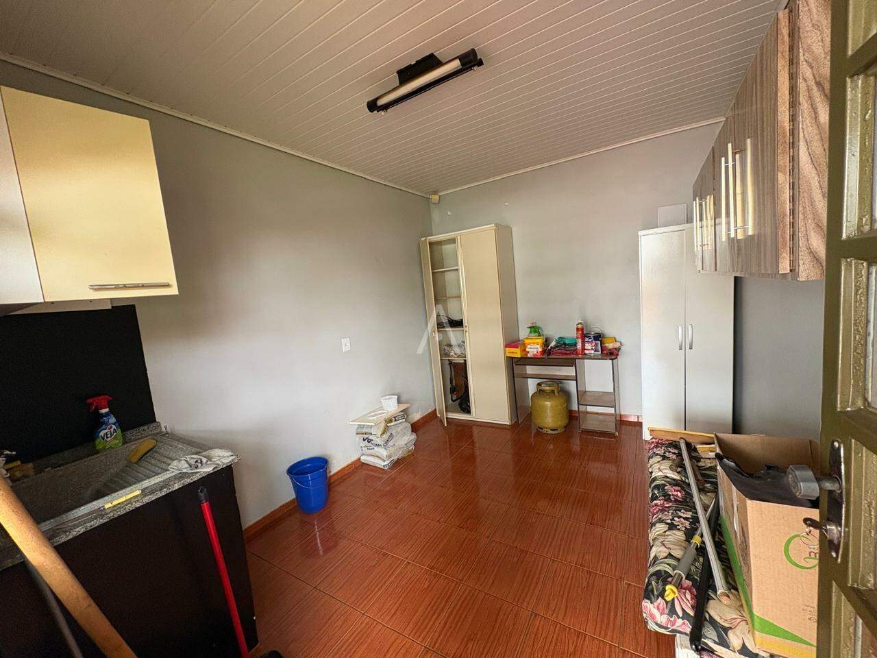 Casa Residencial para para aluguel no Bairro SANTA CRUZ em CASCAVEL: área de serviço