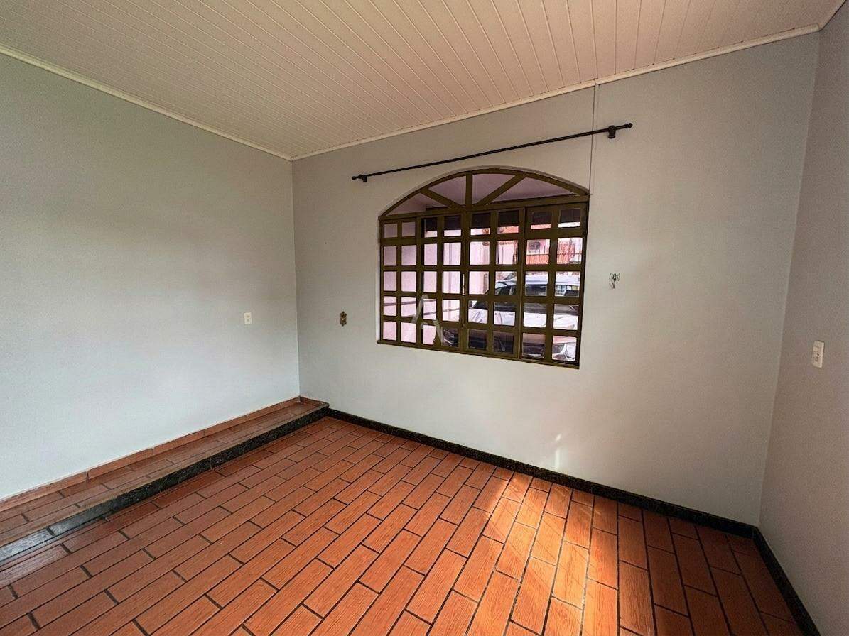 Casa Residencial para para aluguel no Bairro SANTA CRUZ em CASCAVEL: Dormitório 1