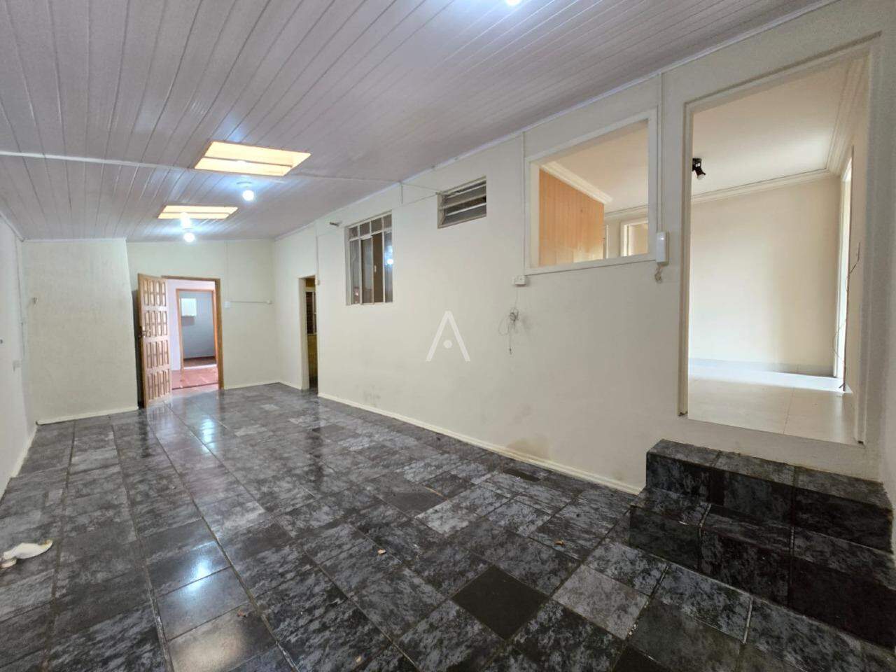 Casa Residencial para para aluguel no Bairro Jardim Parizotto em TOLEDO: COZINHA