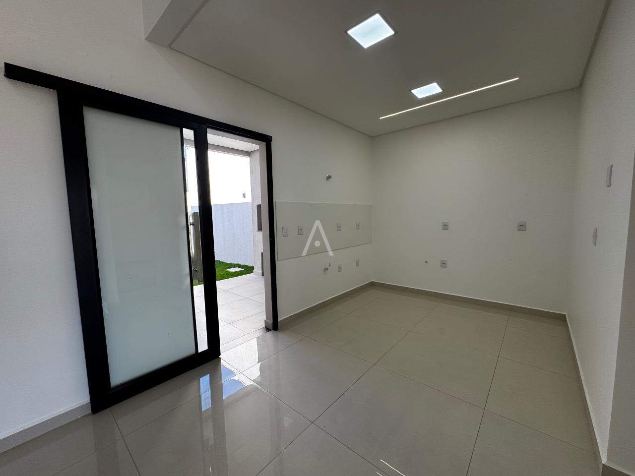 Casa Residencial para à venda no Bairro RECANTO TROPICAL em CASCAVEL: 
