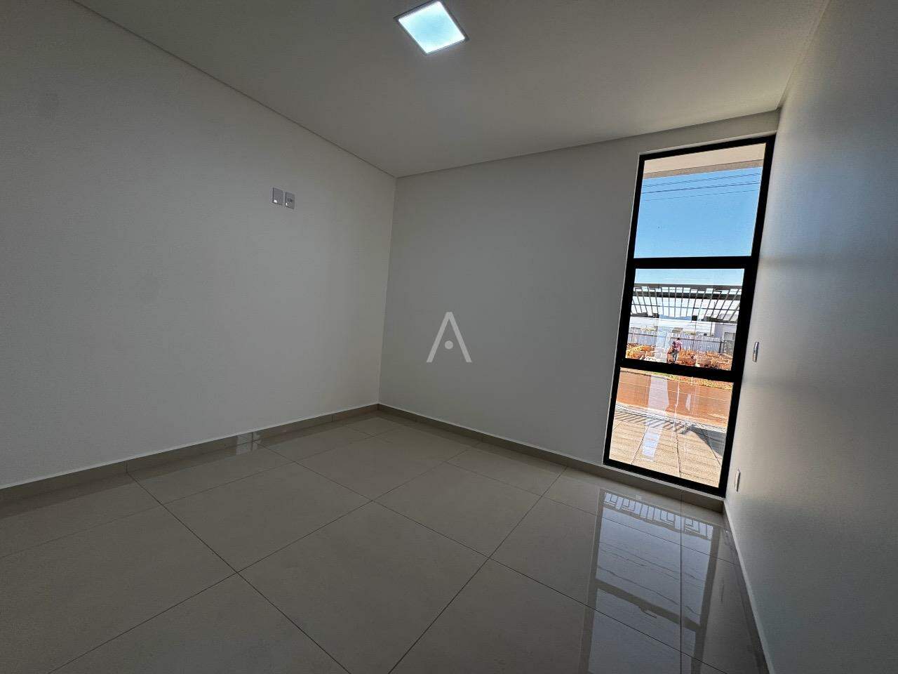 Casa Residencial para à venda no Bairro RECANTO TROPICAL em CASCAVEL: