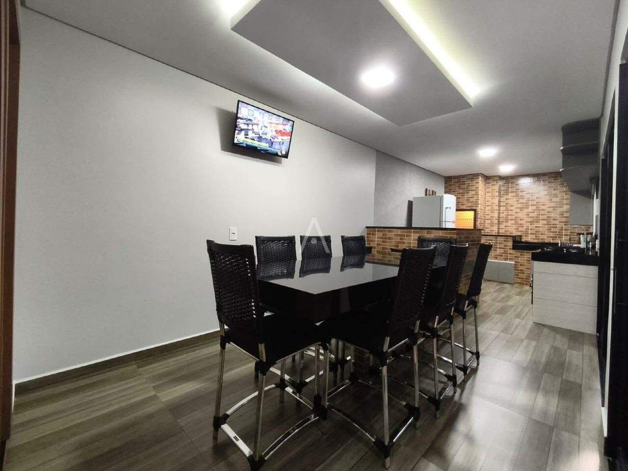 Casa Residencial para à venda no Bairro PARQUE SAO PAULO em CASCAVEL: