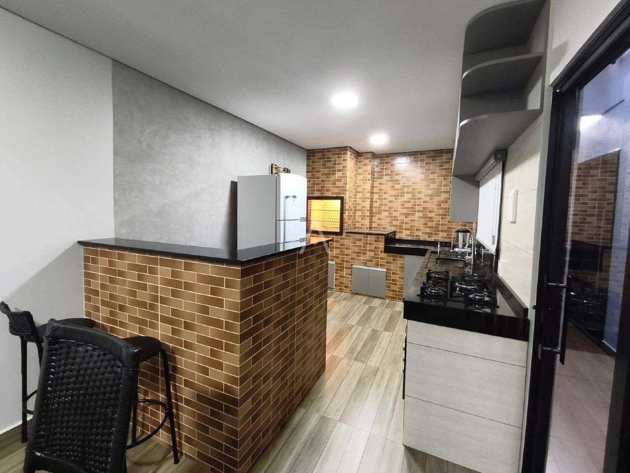 Casa Residencial para à venda no Bairro PARQUE SAO PAULO em CASCAVEL: