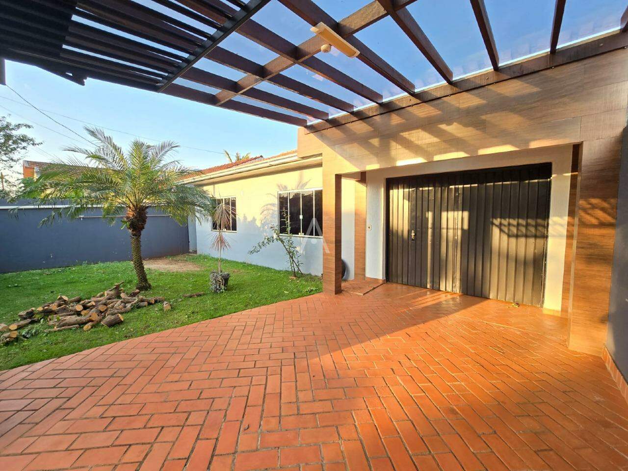 Casa Residencial para para aluguel no Bairro JARDIM PANCERA em TOLEDO: 