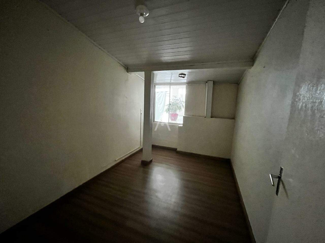 Casa Residencial para para aluguel no Bairro UNIVERSITARIO em CASCAVEL: