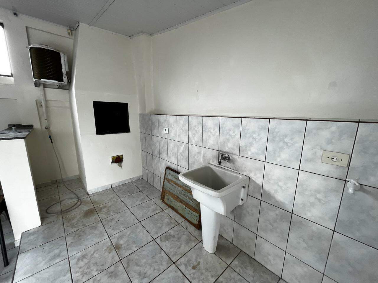 Casa Residencial para para aluguel no Bairro UNIVERSITARIO em CASCAVEL: