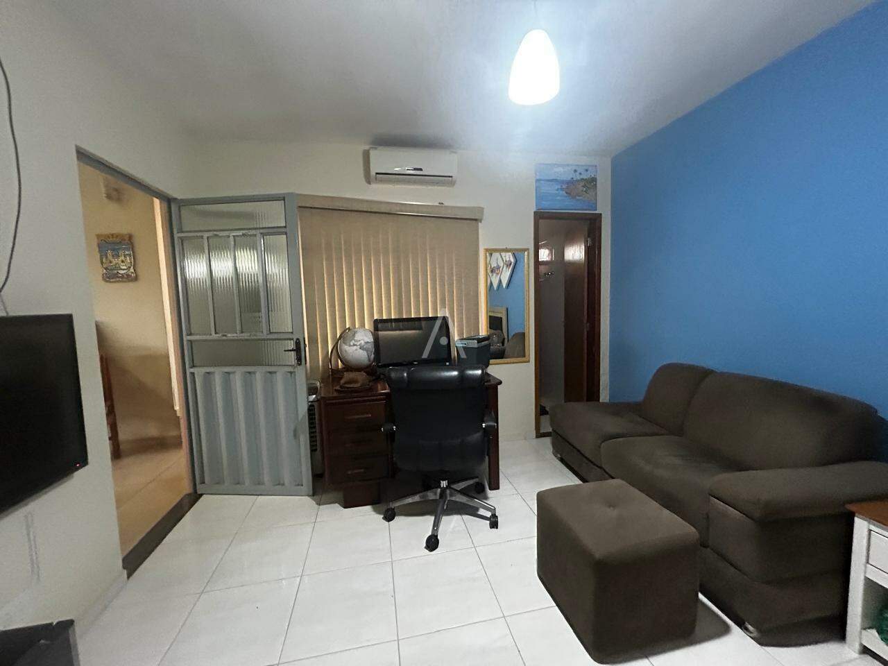 Sobrado para à venda no Bairro COUNTRY em CASCAVEL: 