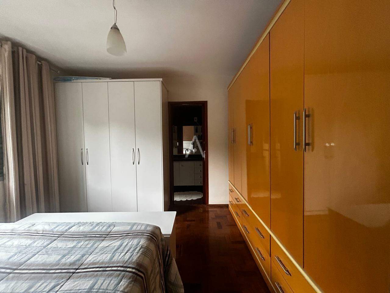 Sobrado para à venda no Bairro COUNTRY em CASCAVEL: 