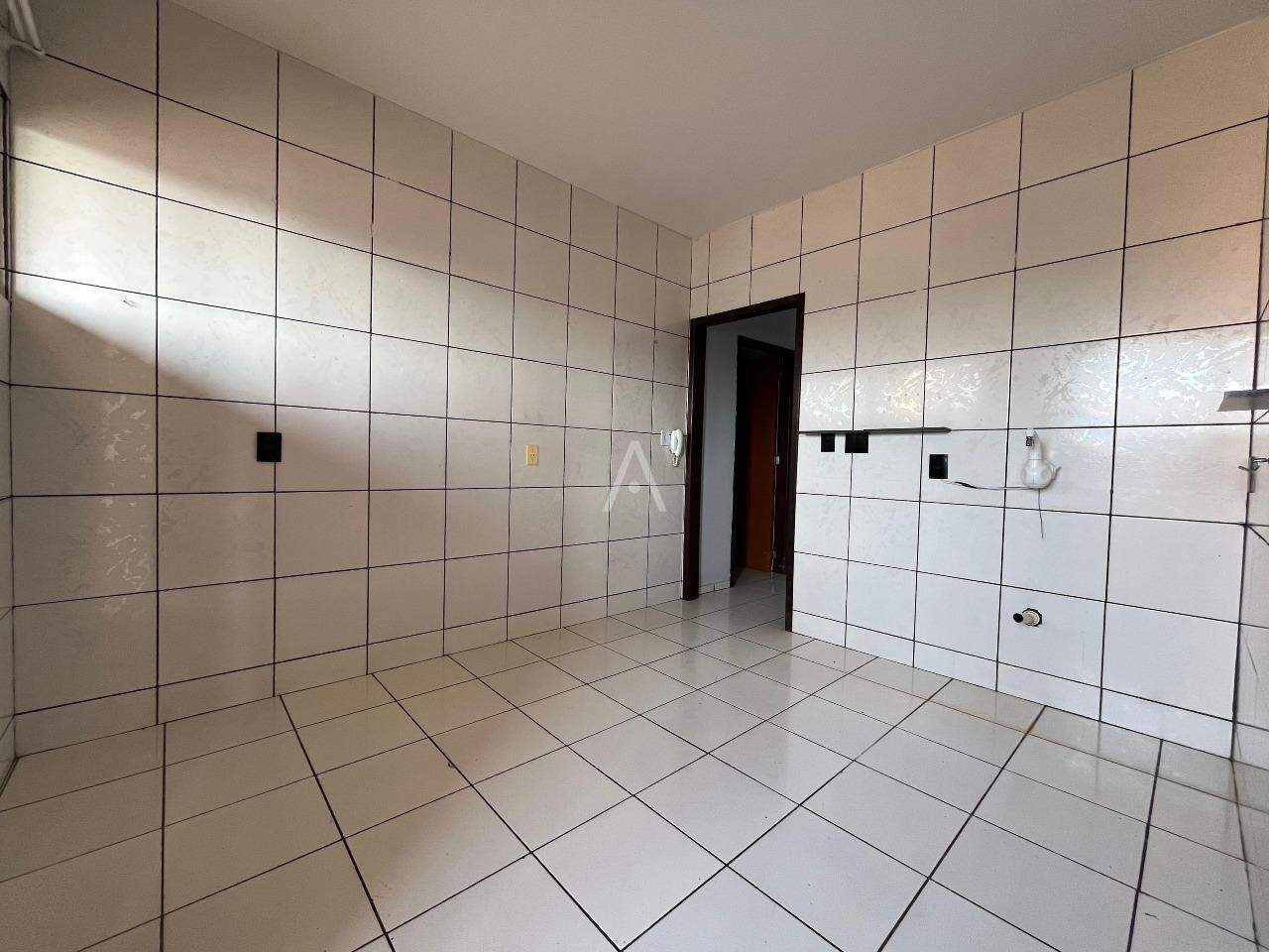 Apartamento para para aluguel no Bairro JARDIM PANORAMA em TOLEDO: Cozinha