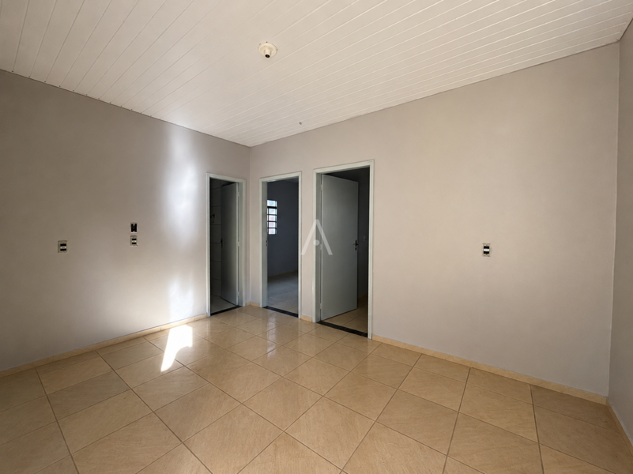 Casa Residencial para para aluguel no Bairro SAO FRANCISCO em TOLEDO: Sala de estar