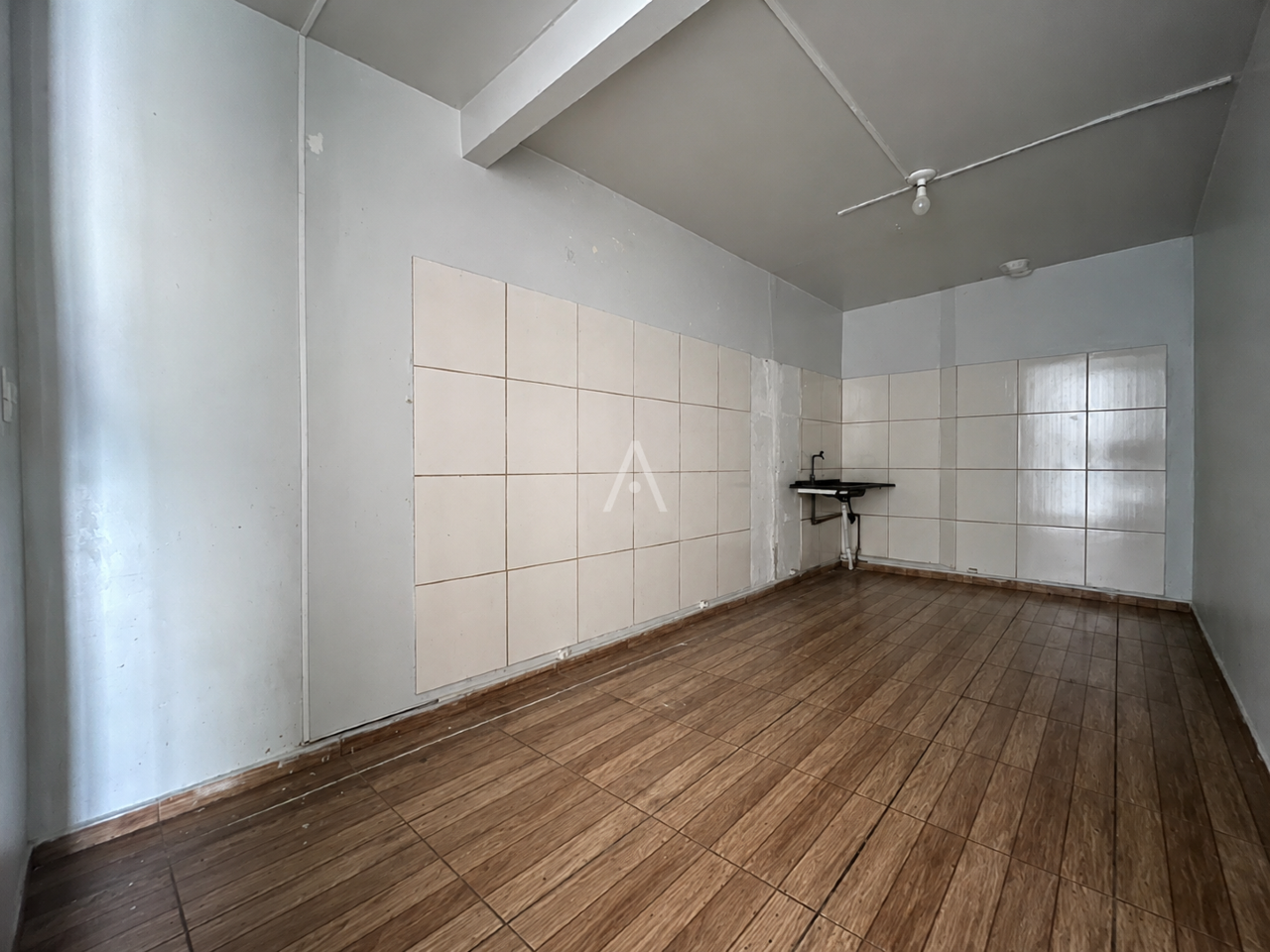 Sala Comercial para para aluguel no Bairro VILA OPERARIA em TOLEDO: