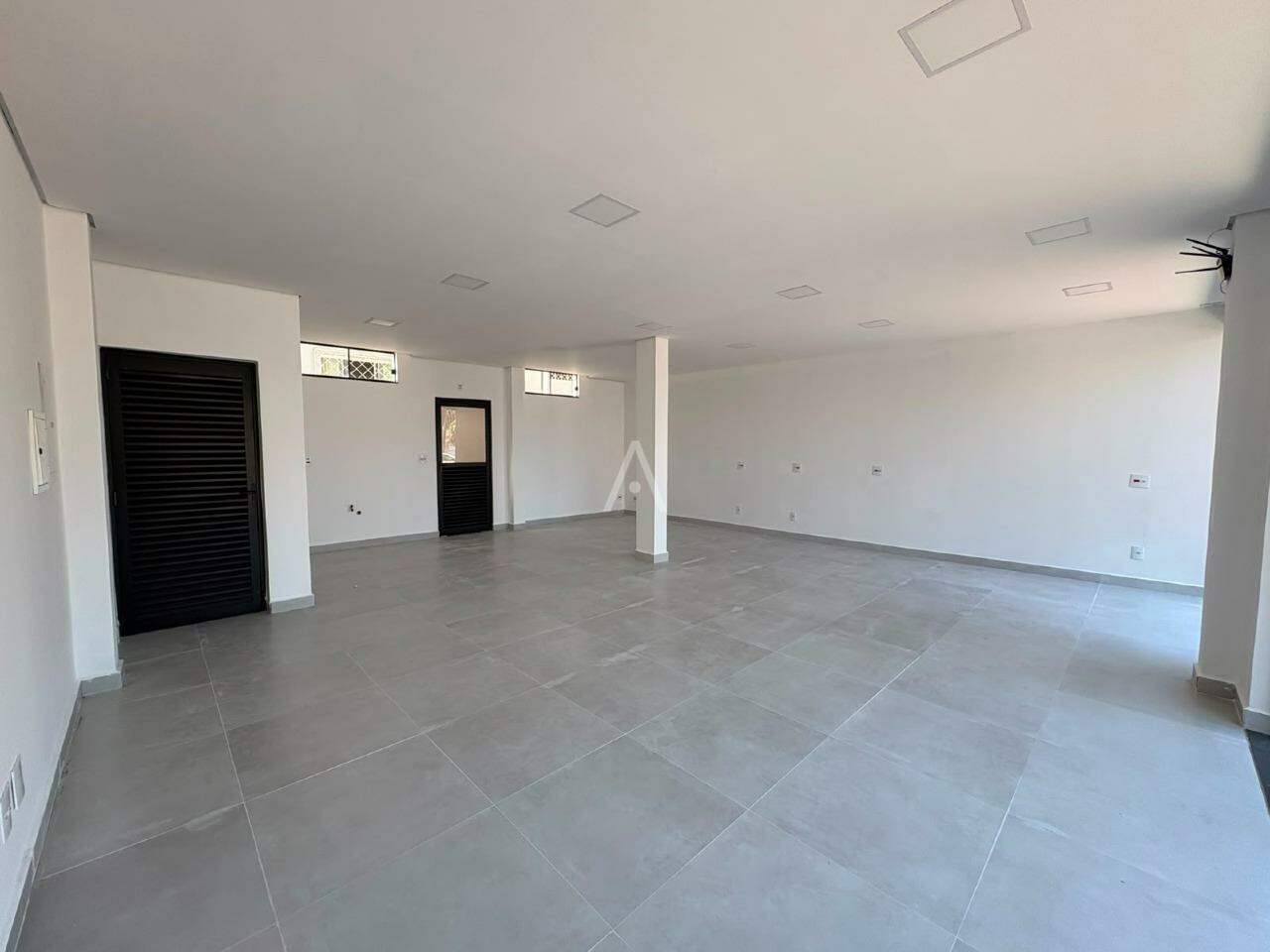 Sala Comercial para para aluguel no Bairro CENTRO em CASCAVEL: 