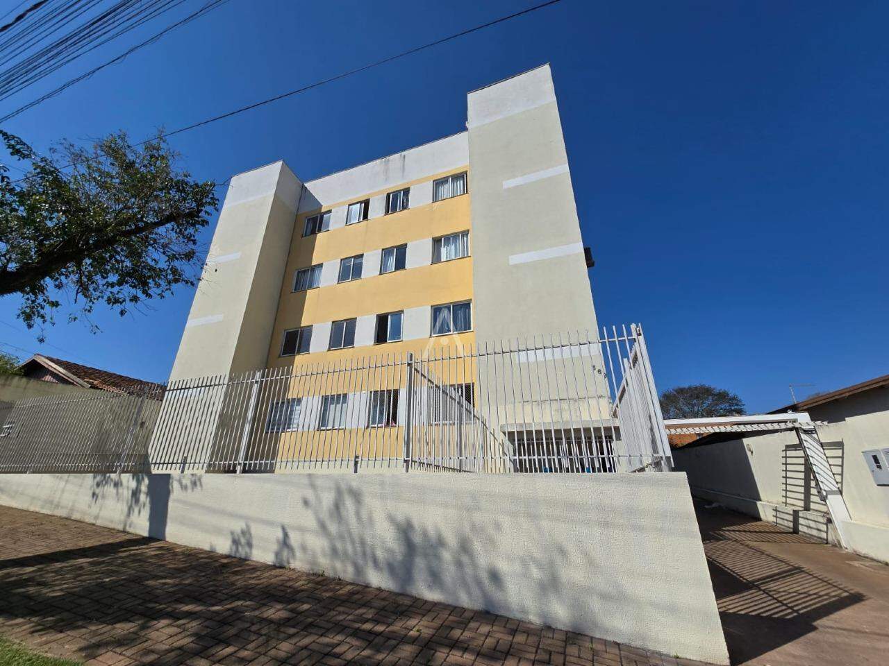 Apartamento para para aluguel no Bairro VILA OPERARIA em TOLEDO: 