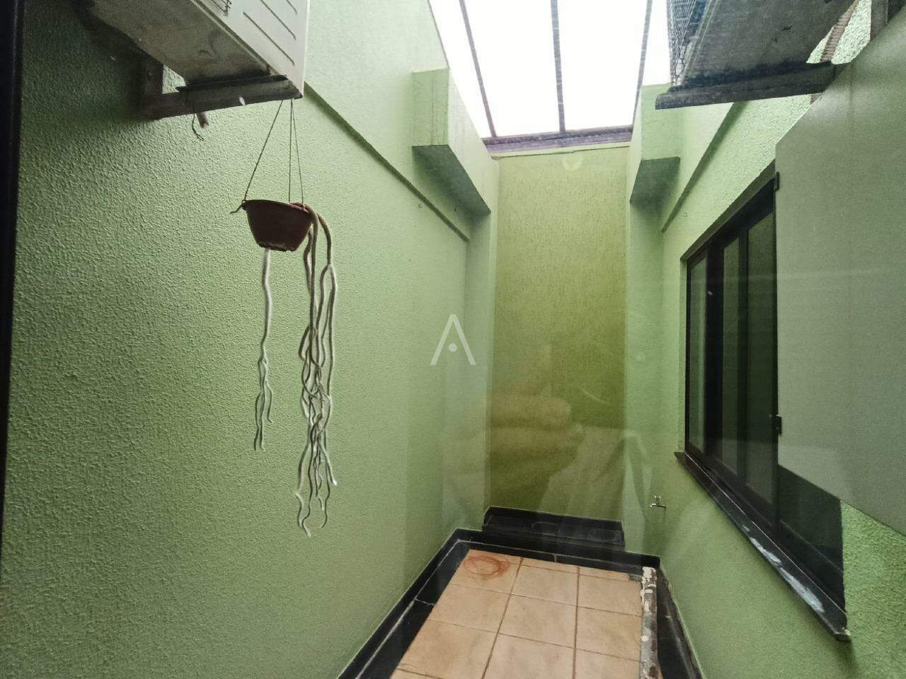 Apartamento para para aluguel no Bairro SAO CRISTOVAO em CASCAVEL: