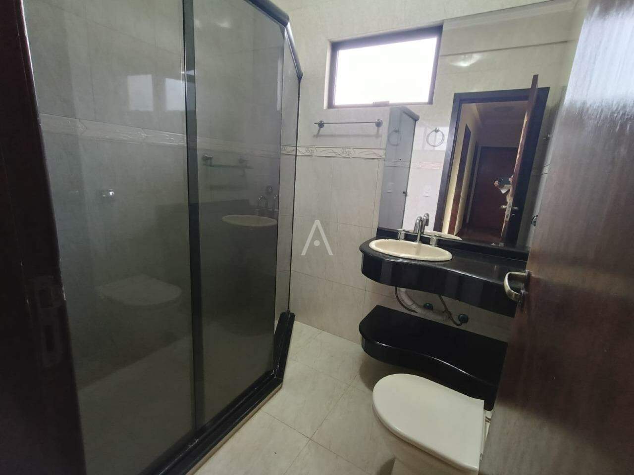 Apartamento para para aluguel no Bairro SAO CRISTOVAO em CASCAVEL:
