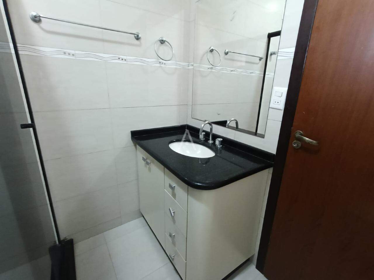 Apartamento para para aluguel no Bairro SAO CRISTOVAO em CASCAVEL: