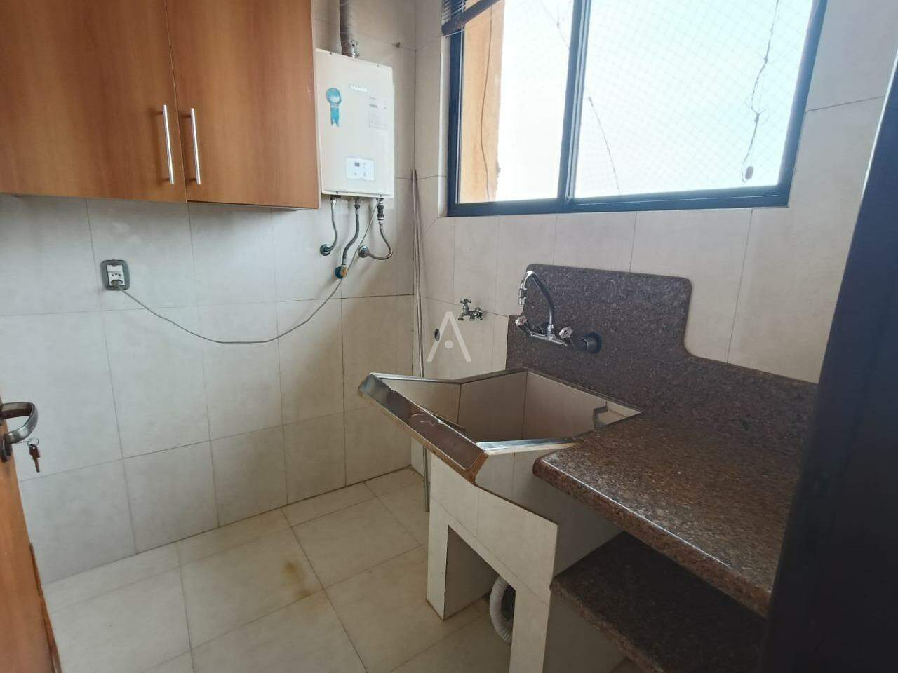 Apartamento para para aluguel no Bairro SAO CRISTOVAO em CASCAVEL: