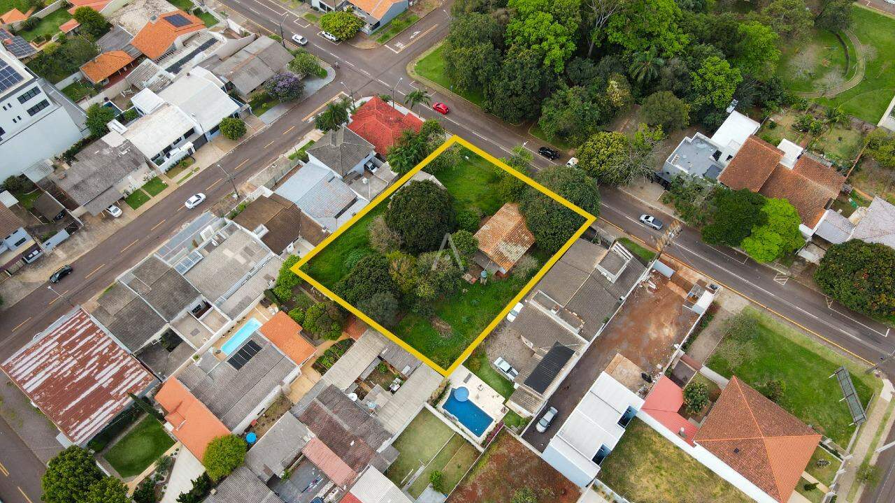 Terreno para à venda no Bairro CENTRO em CASCAVEL: