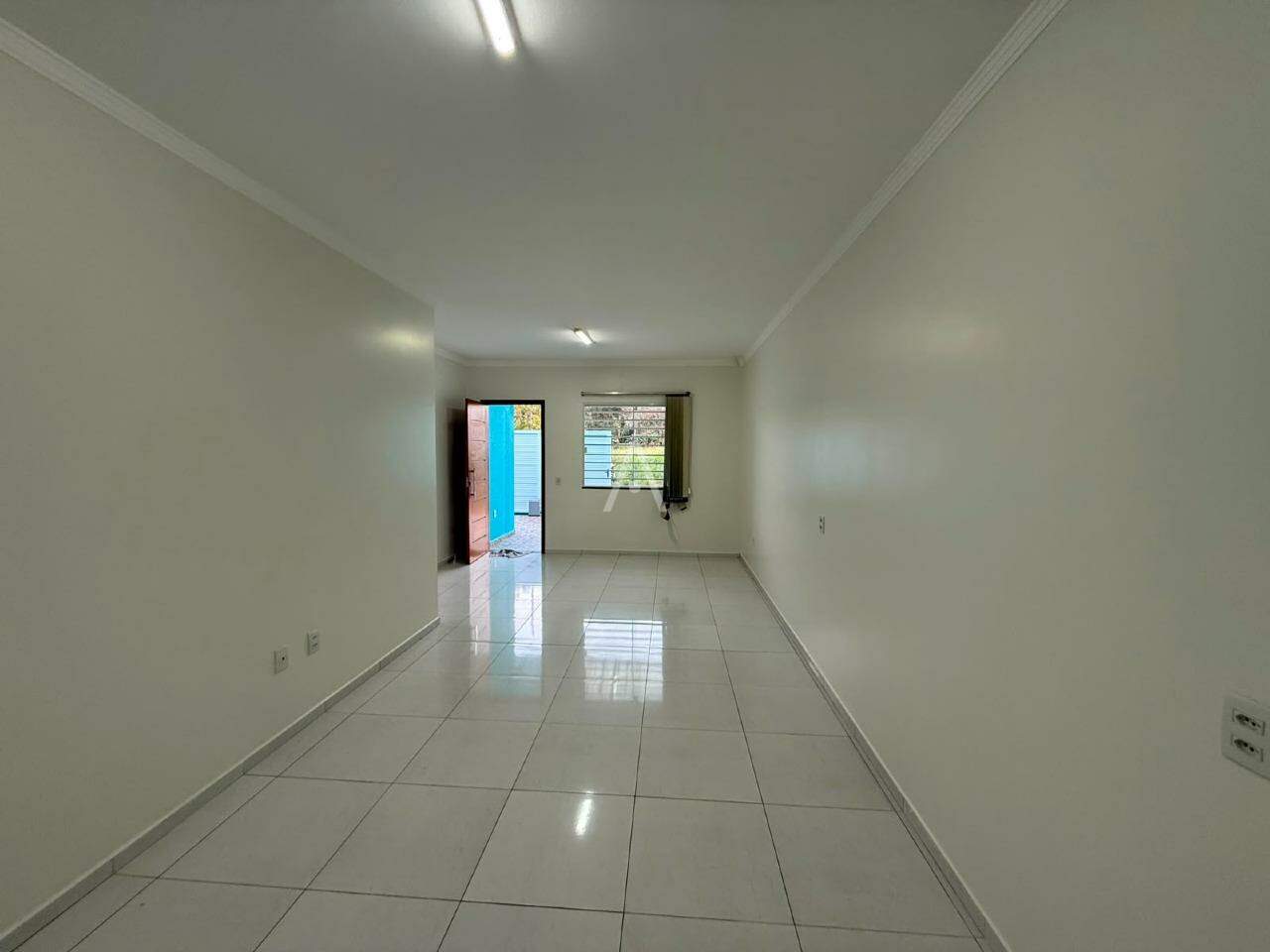 Casa Residencial para à venda no Bairro RECANTO TROPICAL em CASCAVEL: 