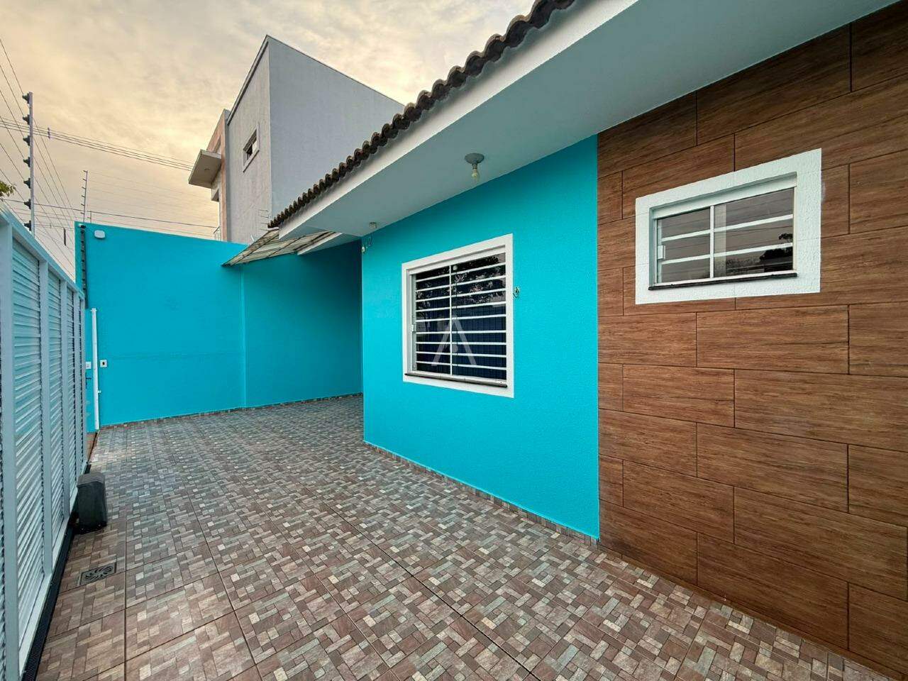 Casa Residencial para à venda no Bairro RECANTO TROPICAL em CASCAVEL: 