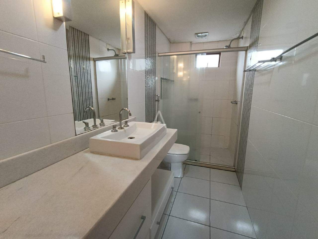 Apartamento para para aluguel no Bairro CENTRO em CASCAVEL: