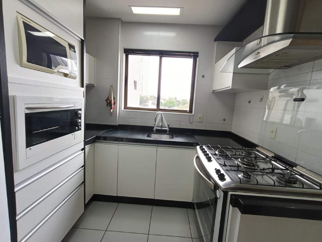 Apartamento para para aluguel no Bairro CENTRO em CASCAVEL: