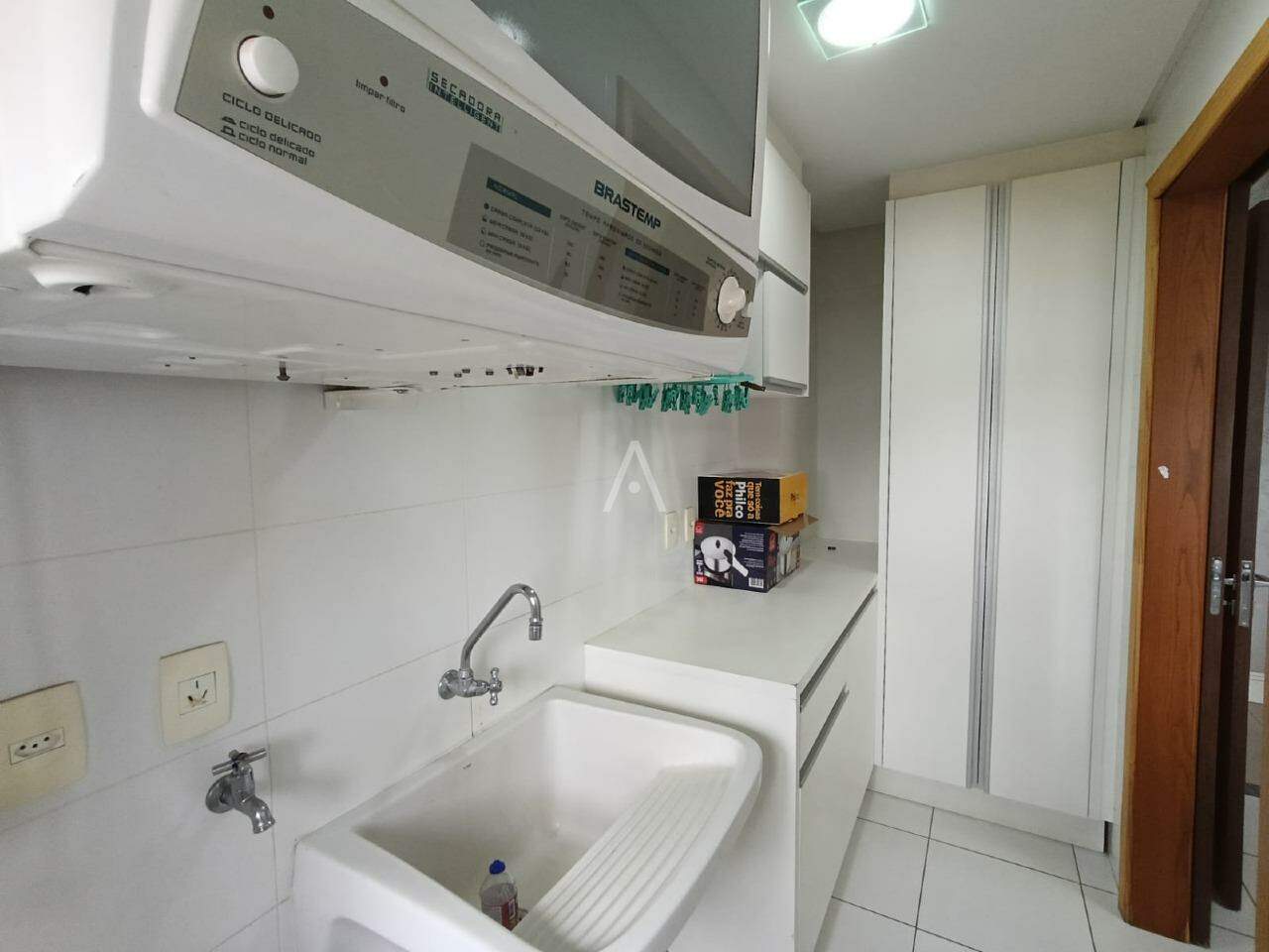Apartamento para para aluguel no Bairro CENTRO em CASCAVEL: