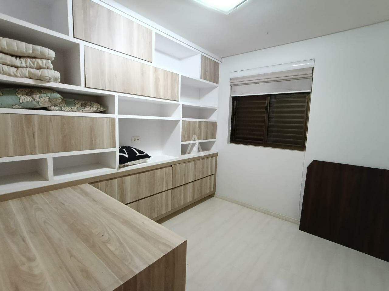 Apartamento para para aluguel no Bairro CENTRO em CASCAVEL: