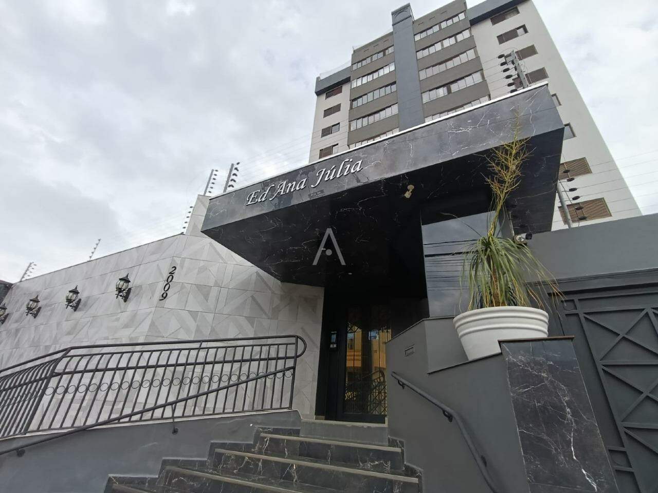 Apartamento para para aluguel no Bairro CENTRO em CASCAVEL: 