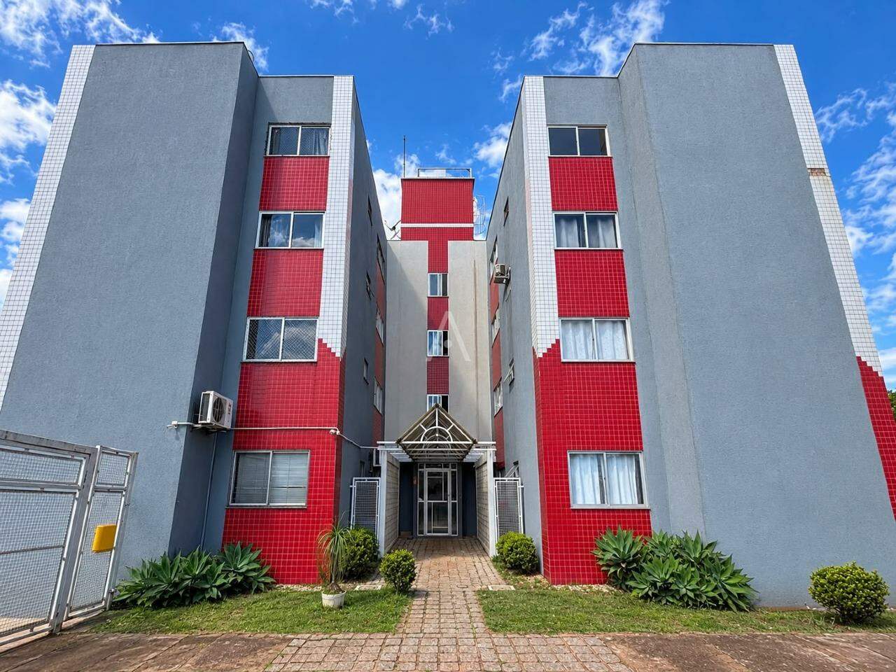Apartamento para para aluguel no Bairro JARDIM PORTO ALEGRE em TOLEDO: 