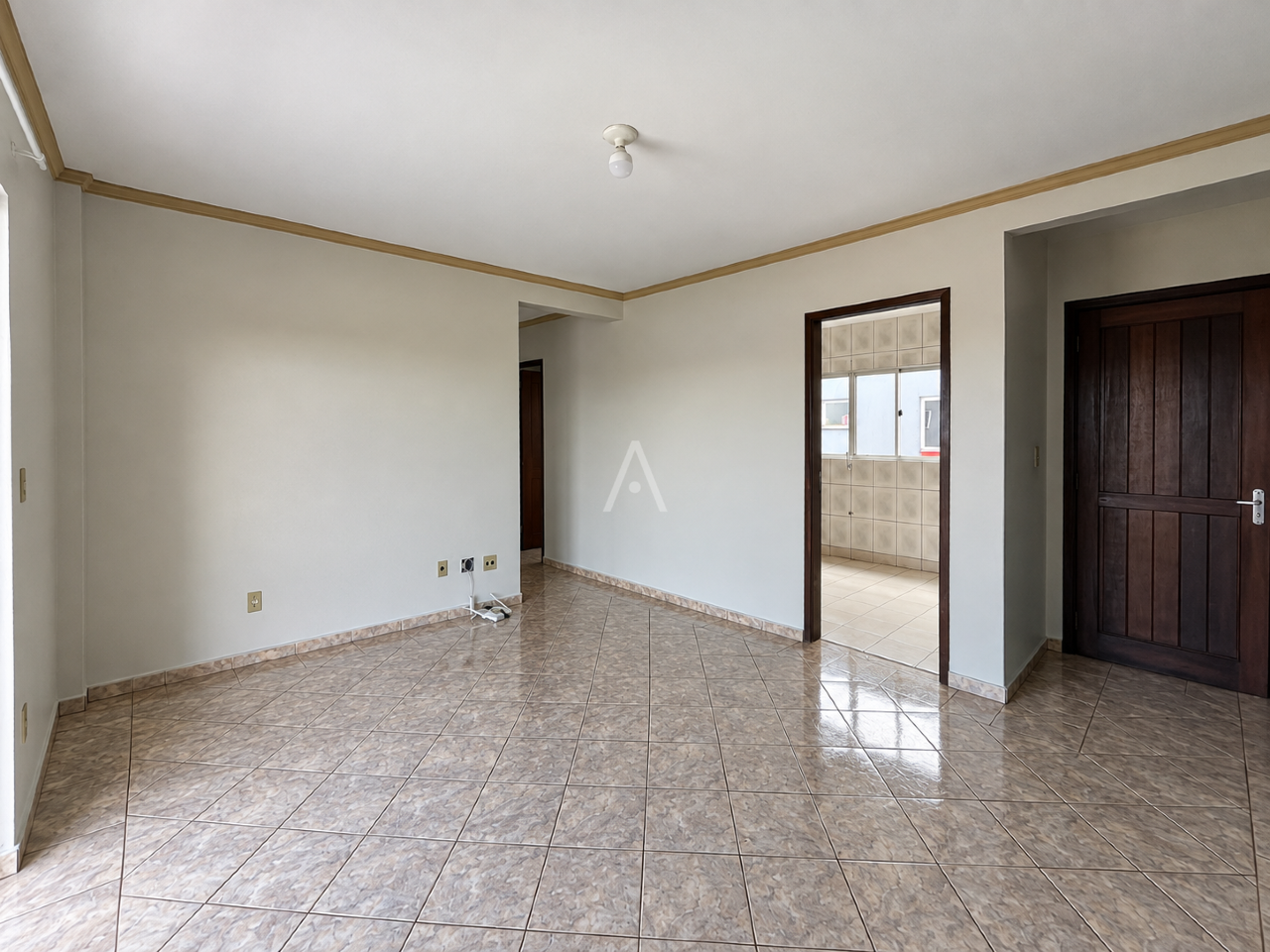 Apartamento para para aluguel no Bairro JARDIM PORTO ALEGRE em TOLEDO: Sala de estar