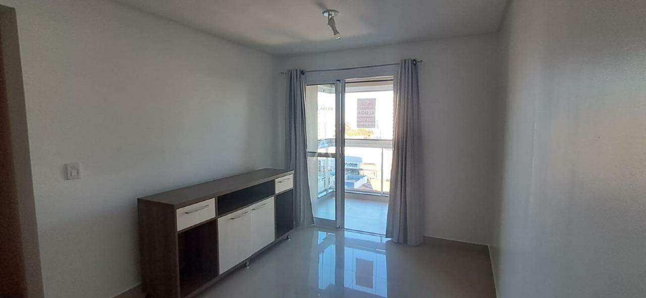 Apartamento para para aluguel no Bairro CENTRO em CASCAVEL: