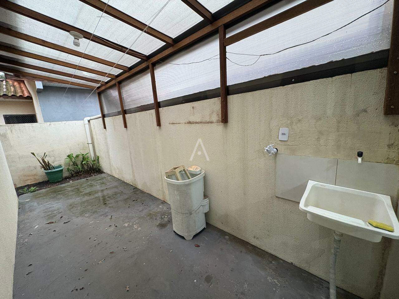 Casa Residencial para para aluguel no Bairro UNIVERSITARIO em CASCAVEL: